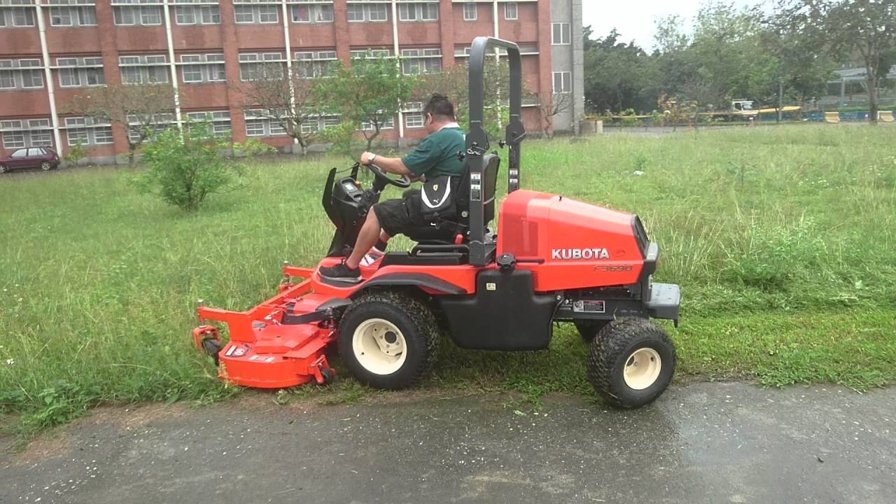 KUBOTA 久保田 乘坐式割草機 F3690 割草實況