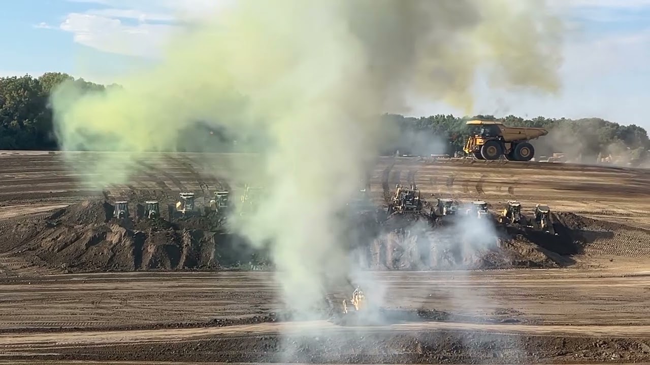 Caterpillar! 100 years of history. Centennial celebration 