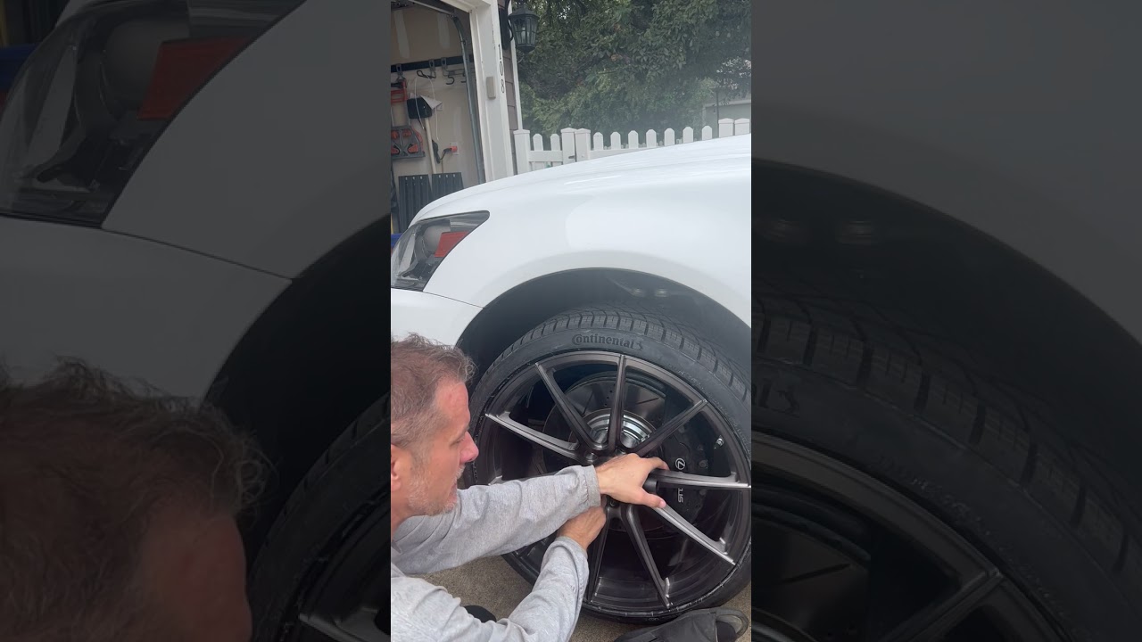 LS460 with 22x9.5 22x10.5 VS01 Forged