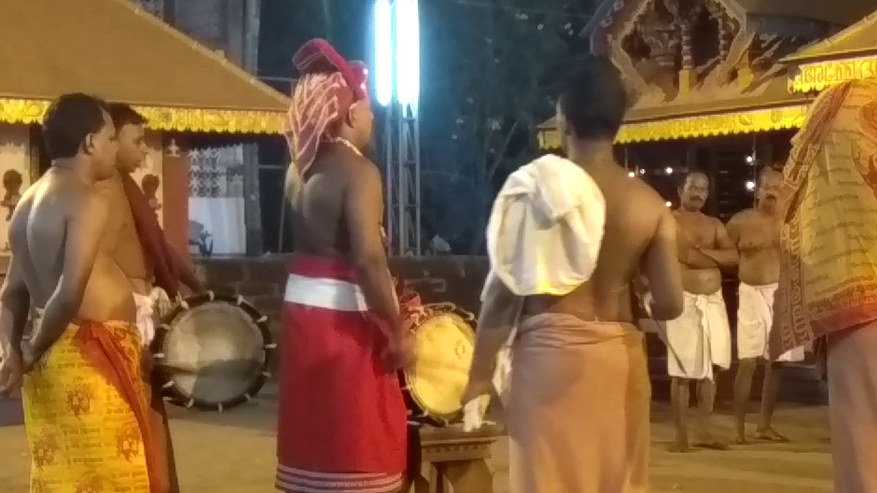 Narambil Bhagavathi Thottam Areekulangara Muchilottu Kannapuram