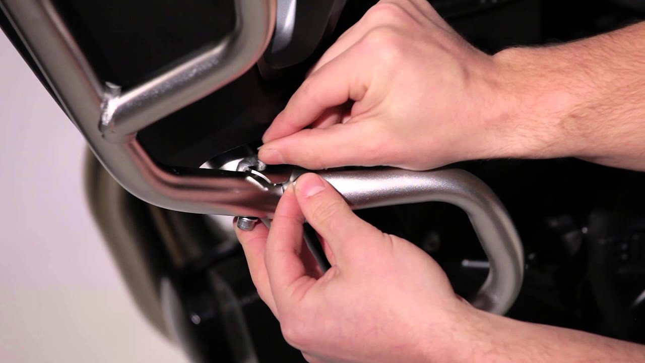BMW F800 GS Adventure Upper Crash Bar Installation
