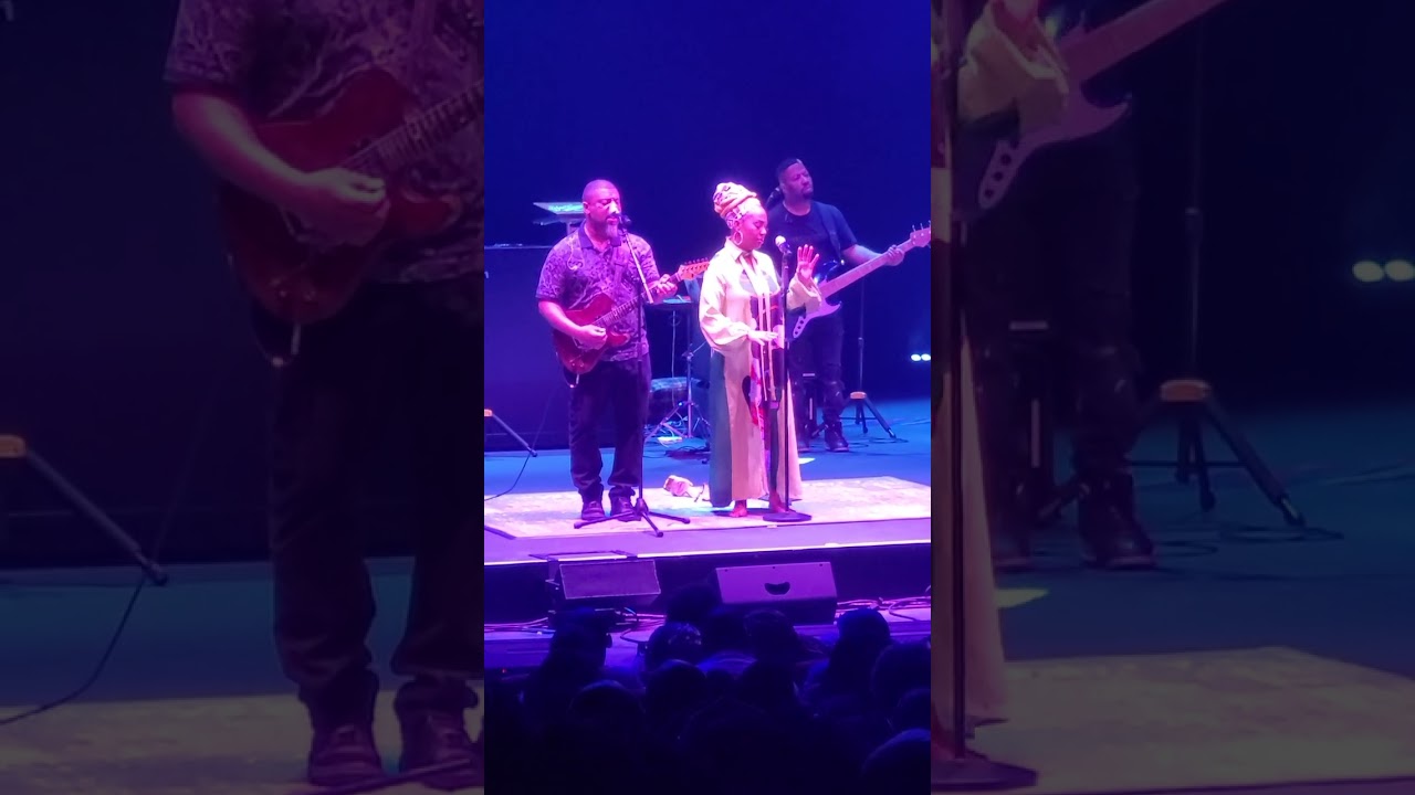 Jubu & Lalah Hathaway – “You” (Live in Johannesburg, South Africa)