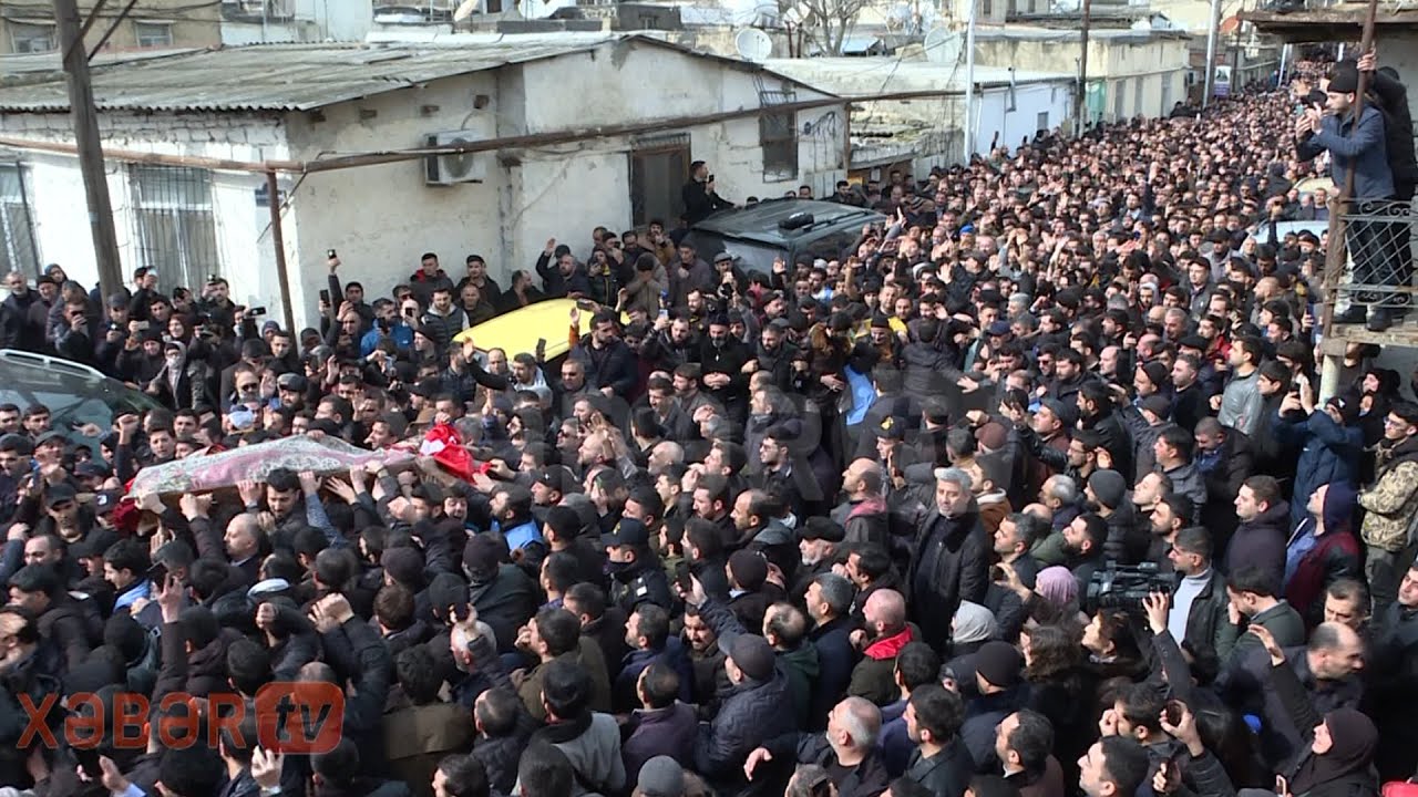 Hacı Şahinin dəfnində izdiham