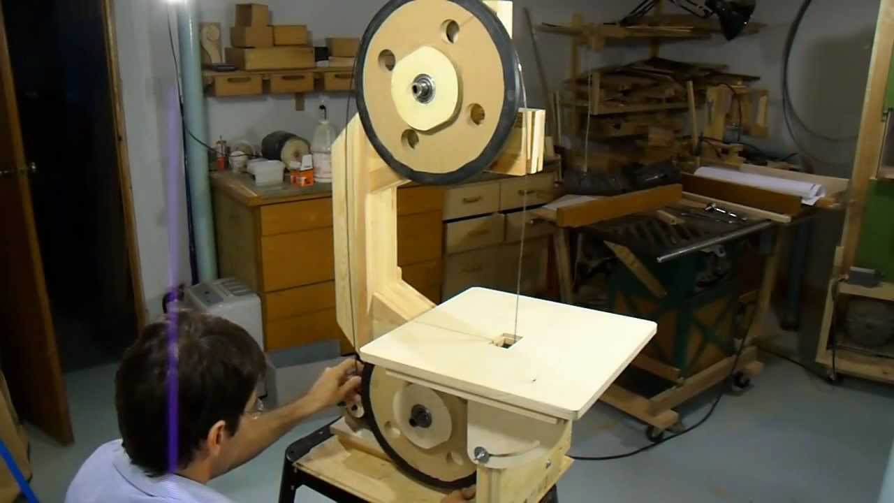 Bandsaw table