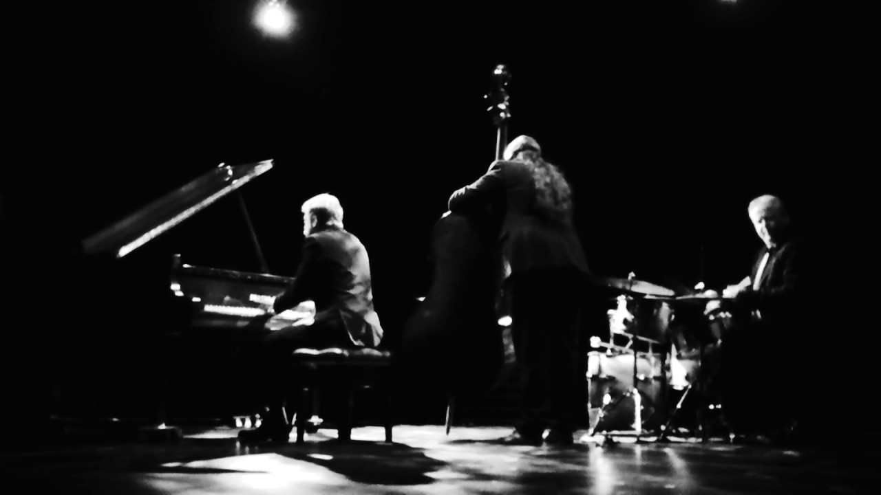 Tommy Smith Quartet plays John Coltrane's Resolution from A Love Supreme
