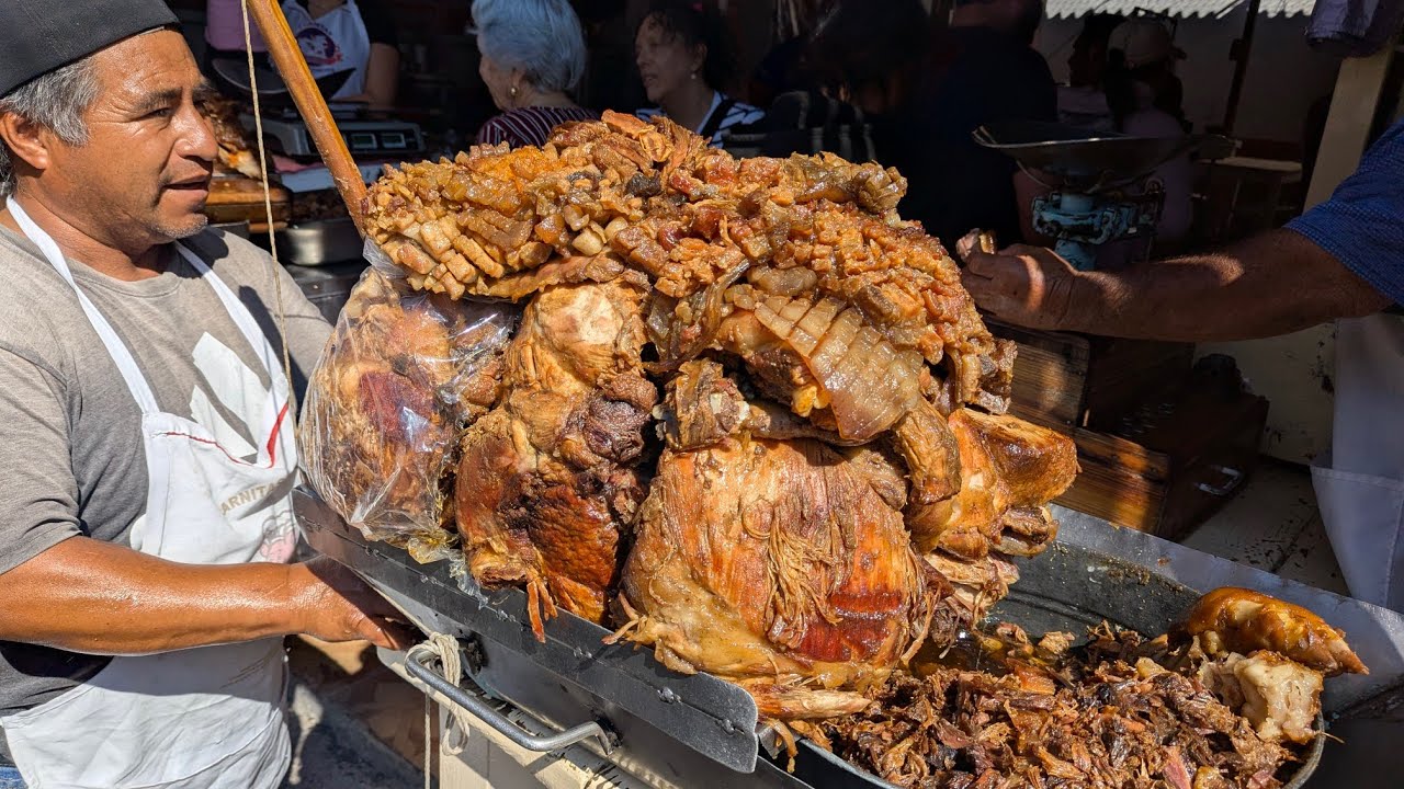 Quesadillas , Corundas , Pescado ... ¿ Que comer en Zinapecuaro Michoacán ?..
