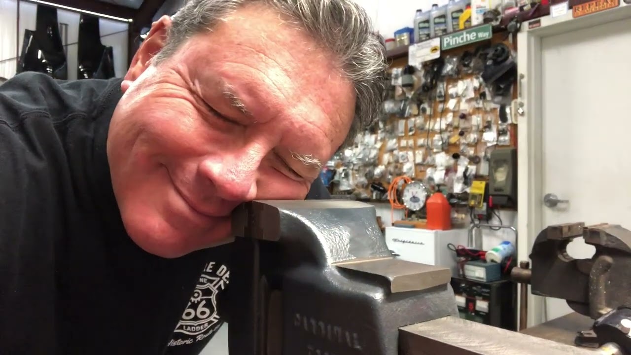 Unboxing the GREATEST bench vise of ALL time: The Speed Vise!!  Merry CHRISTmas to me!