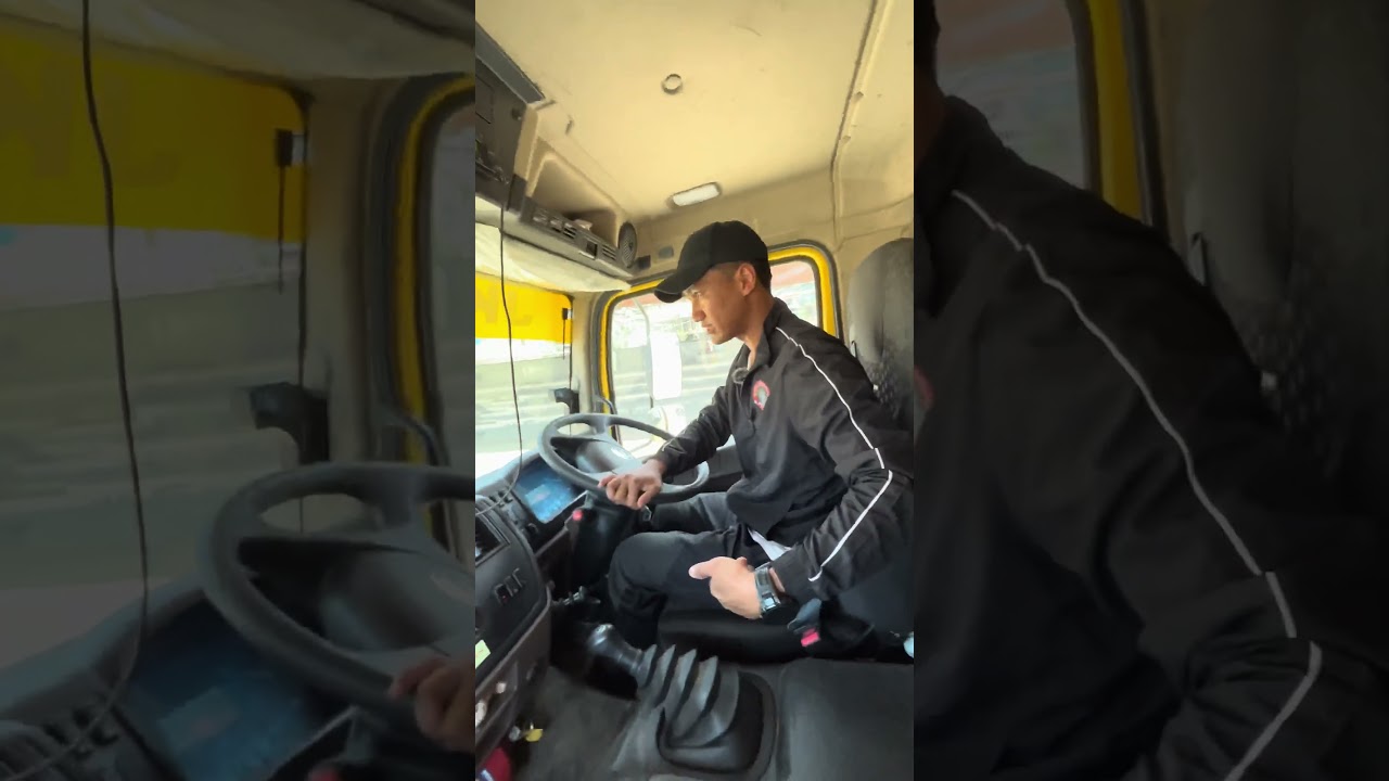 Learn how to drive a Bharat Benz truck #automobile #truckdriver #bharatbenz #truck #driverlife