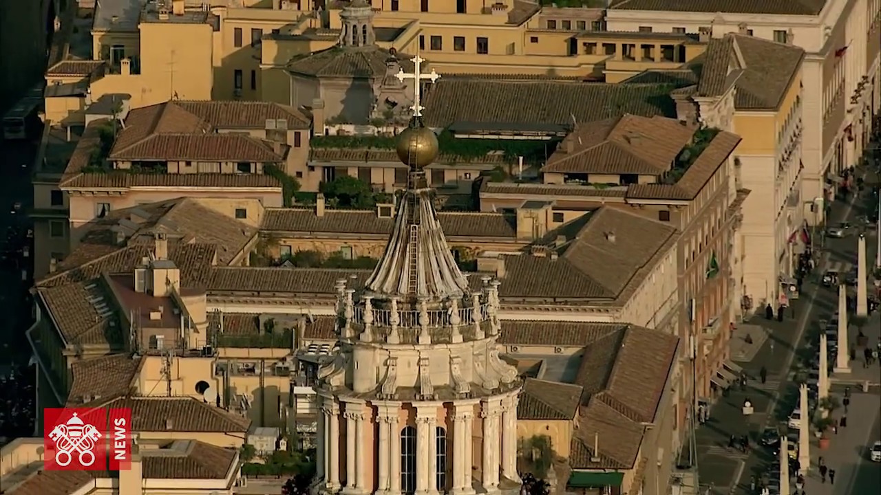 #GiovanniXXIII: il primo atterraggio di elicottero in Vaticano