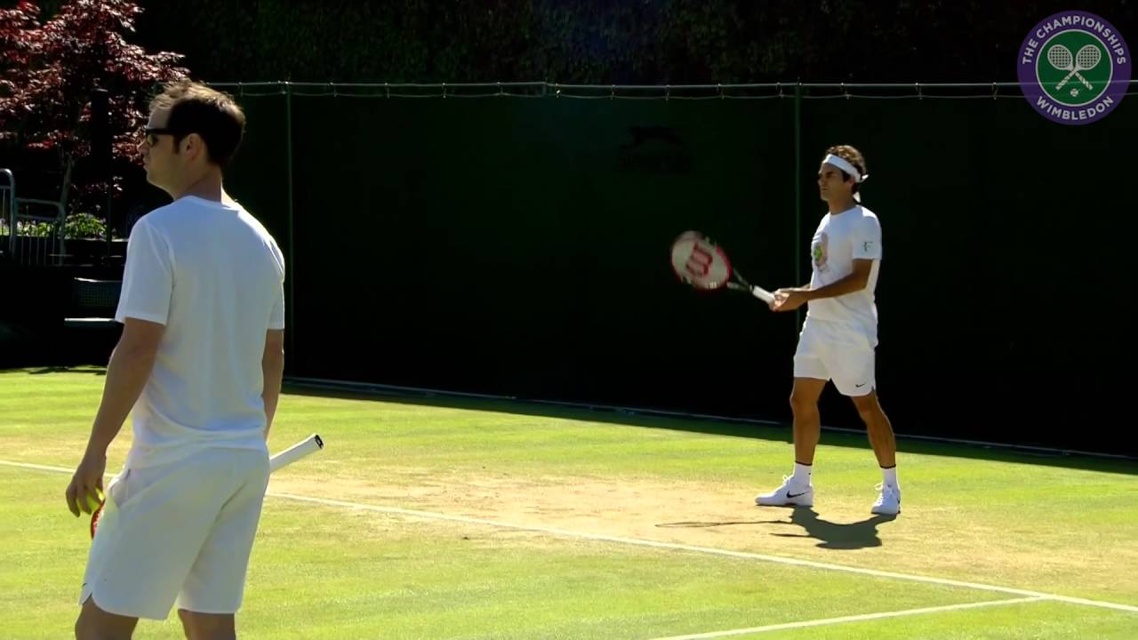 Federer on practice court ahead of Steve Johnson clash
