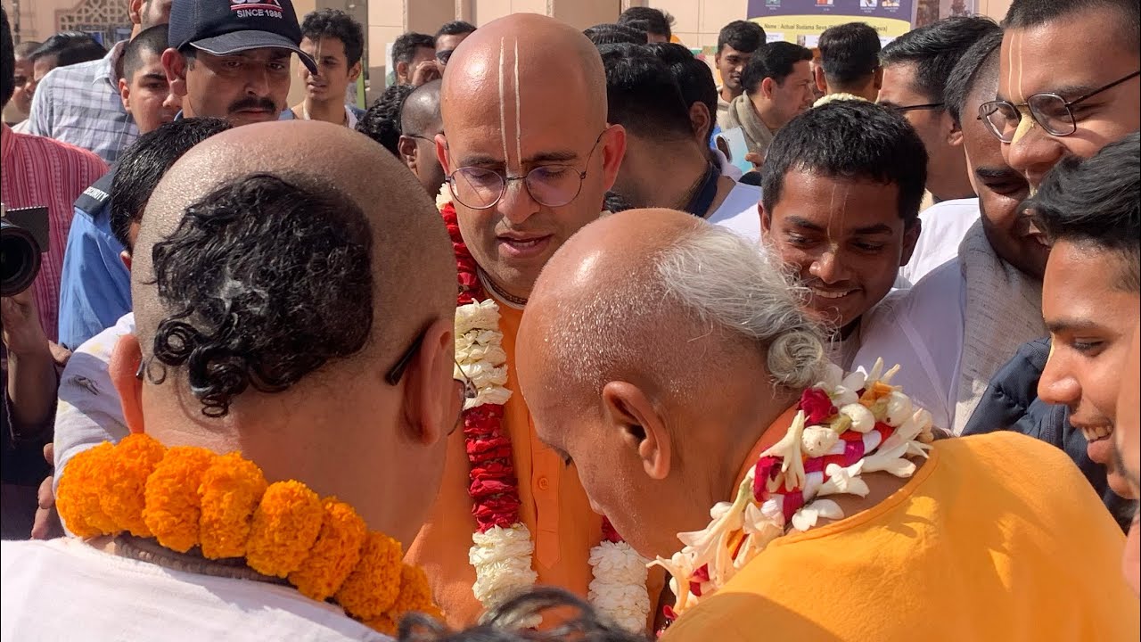 Dwarka ISKCON ||H.H. Bhakti Ashraya Vaisnava Swami MAHARAJ #iskcon #sanatandharma  #bhagti_bhajan E2