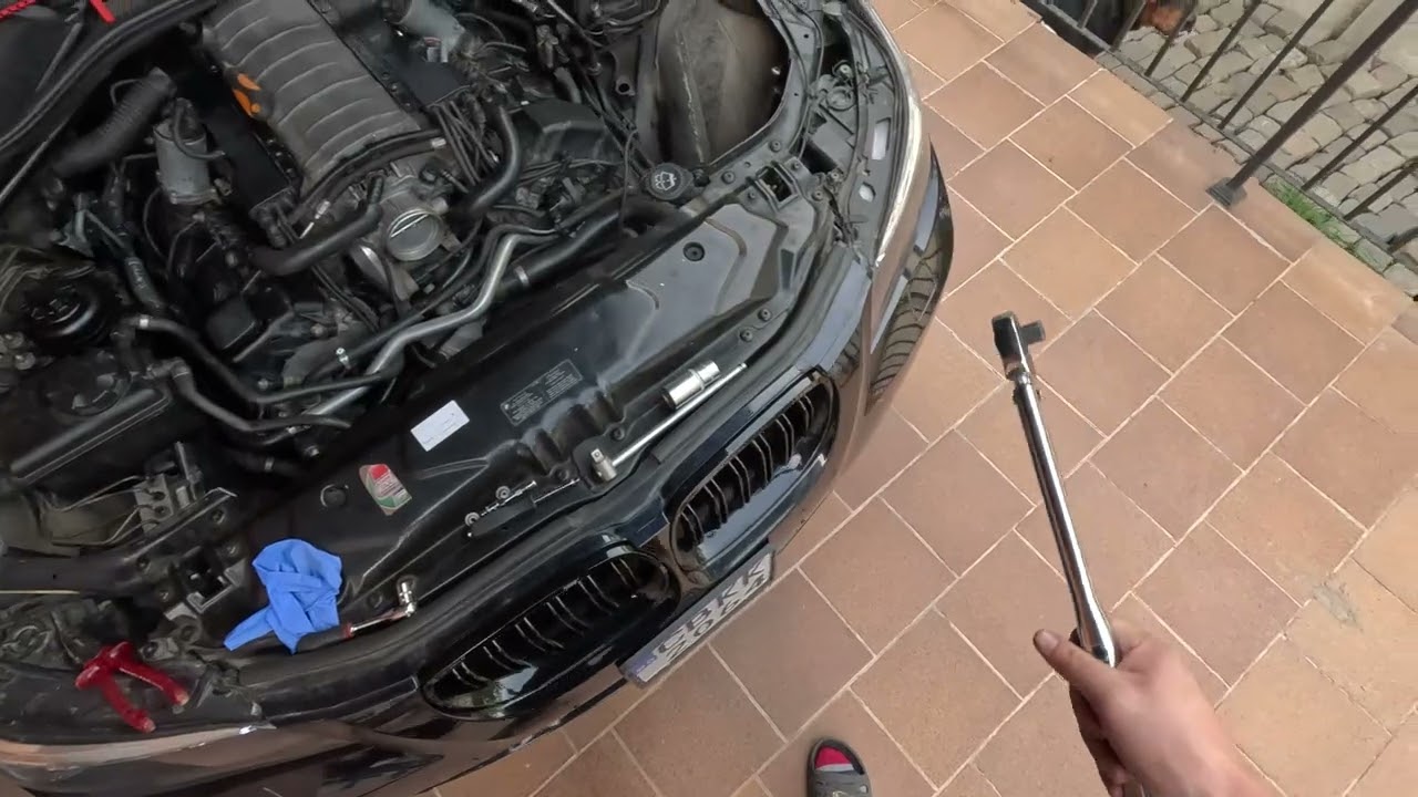 Bmw 545i E60 Change Spark Plugs and Review Cylinder Walls - Part 2