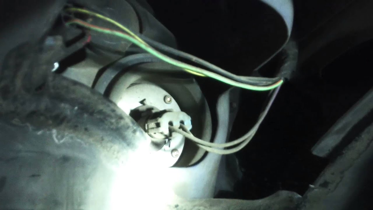 Headlight bulb replacement PT Cruiser 2005 2004