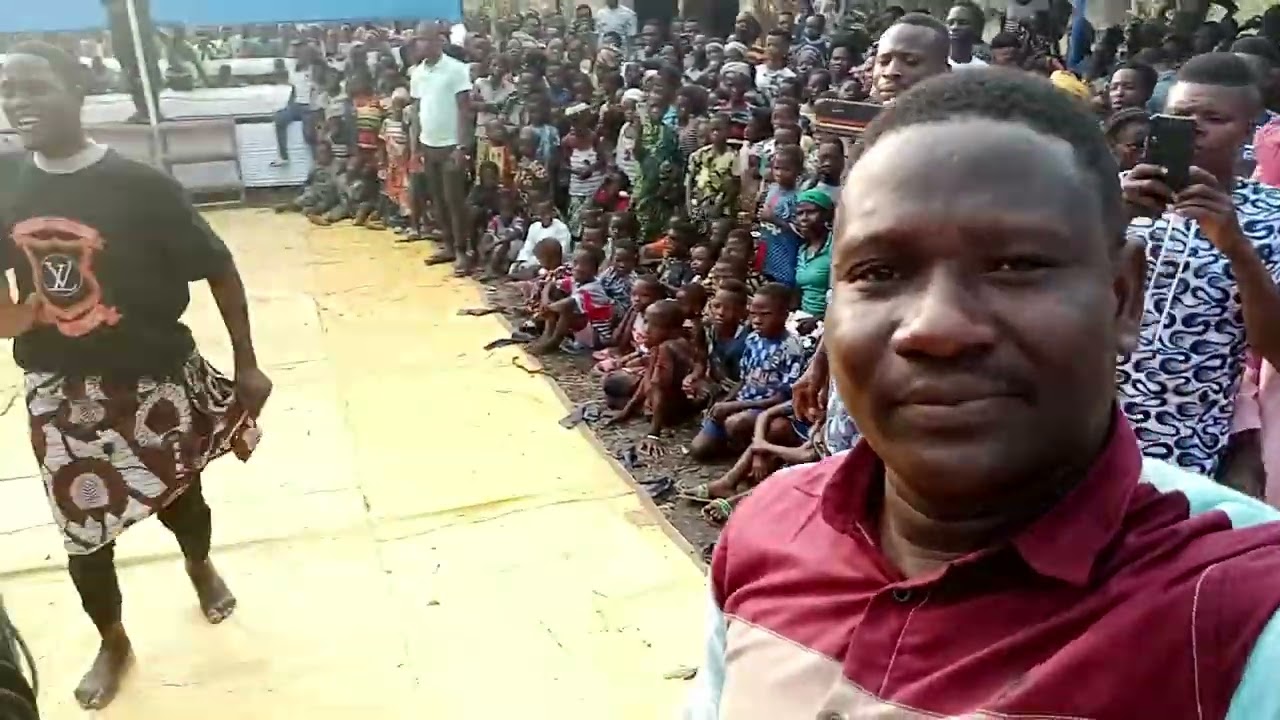 Fréjus en question chez Allevi devant la caméra de Djikpé Kpomonnonkpakpo