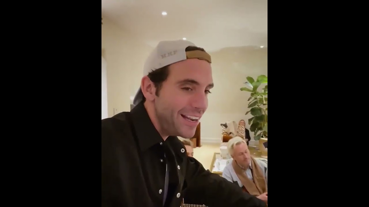 2023.11.17 Mika Rehearsals in Paris 