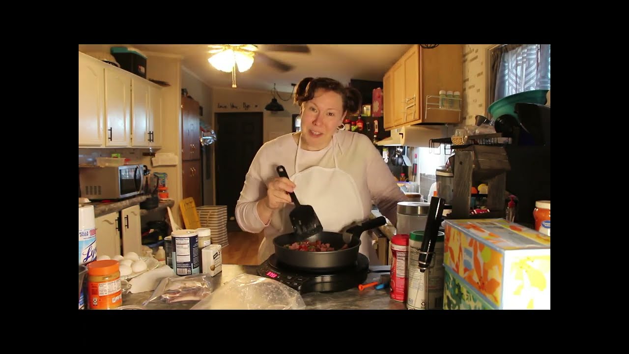 Easy Egg Bake Recipe with a TWIST | Beef Polly Sausage | Busy Mom Breakfast | Twinsperation