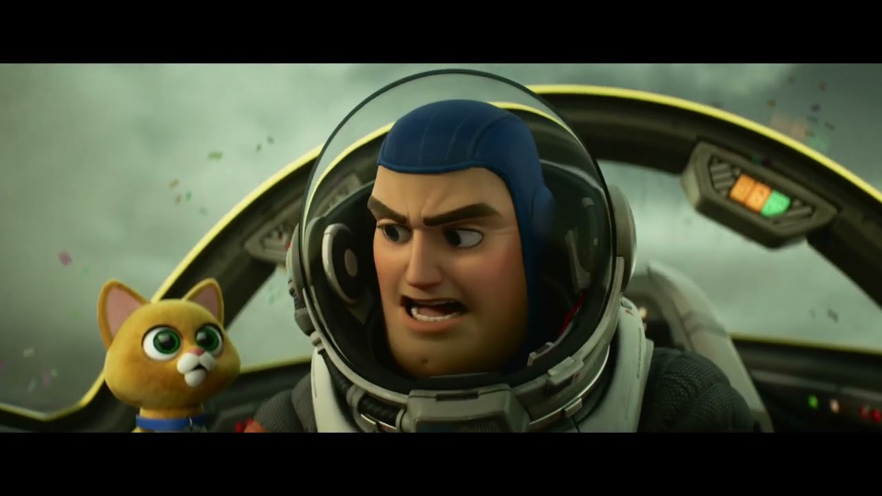 BUZZ LIGHTYEAR / Trailer Oficial PT - Versão Portuguesa