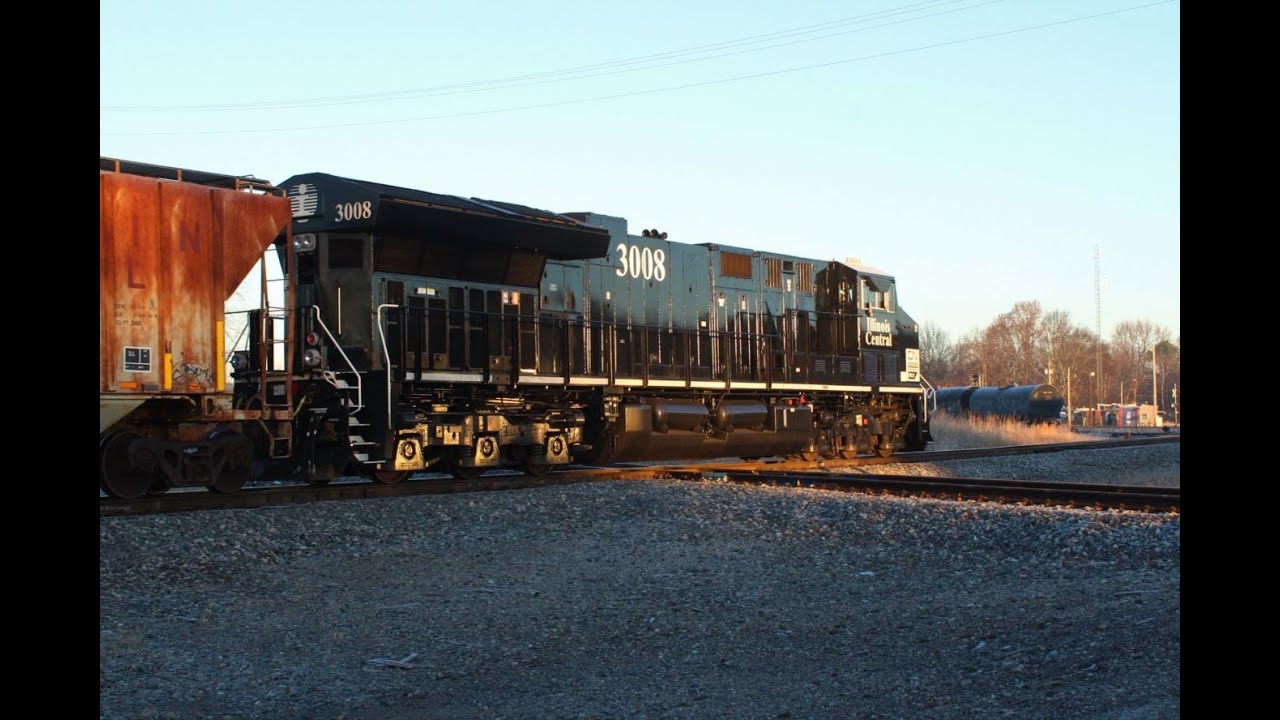 Illinois Central Heritage Unit on the UP OCSNU - Nov. 28, 2020
