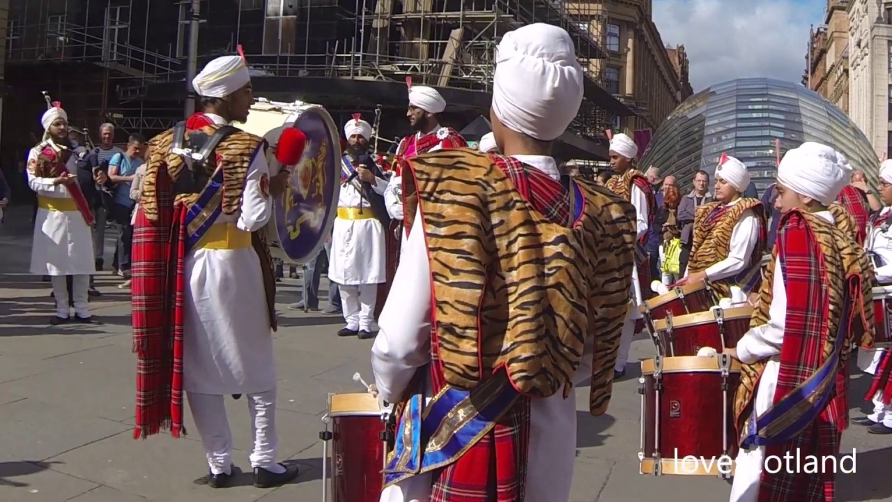 AMAZING MALAYSIAN PIPE BAND SRI DAMESH, GLASGOW, 15/08/19 MUST SEE!