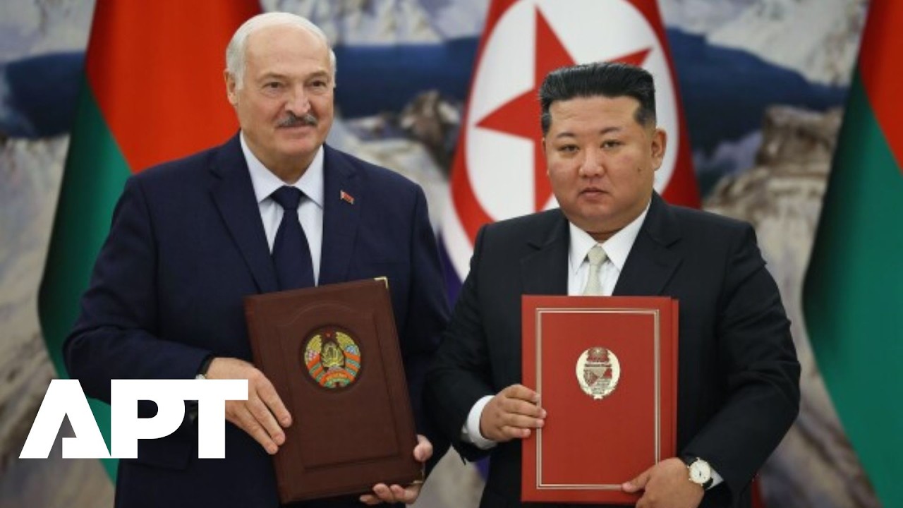 Kim Dzong Un i Łukaszenka podpisują traktat o przyjaźni w Pjongjangu, pokazuje telewizja państwow...