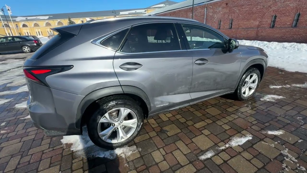 Lexus NX300H Luxury Line from Italy!