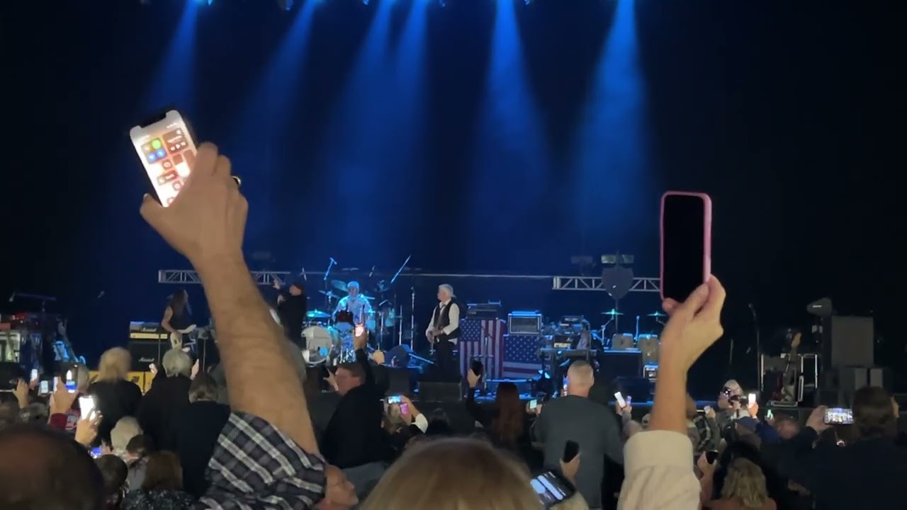 movin' on live missouri band in St Louis November 23,2024 family arena