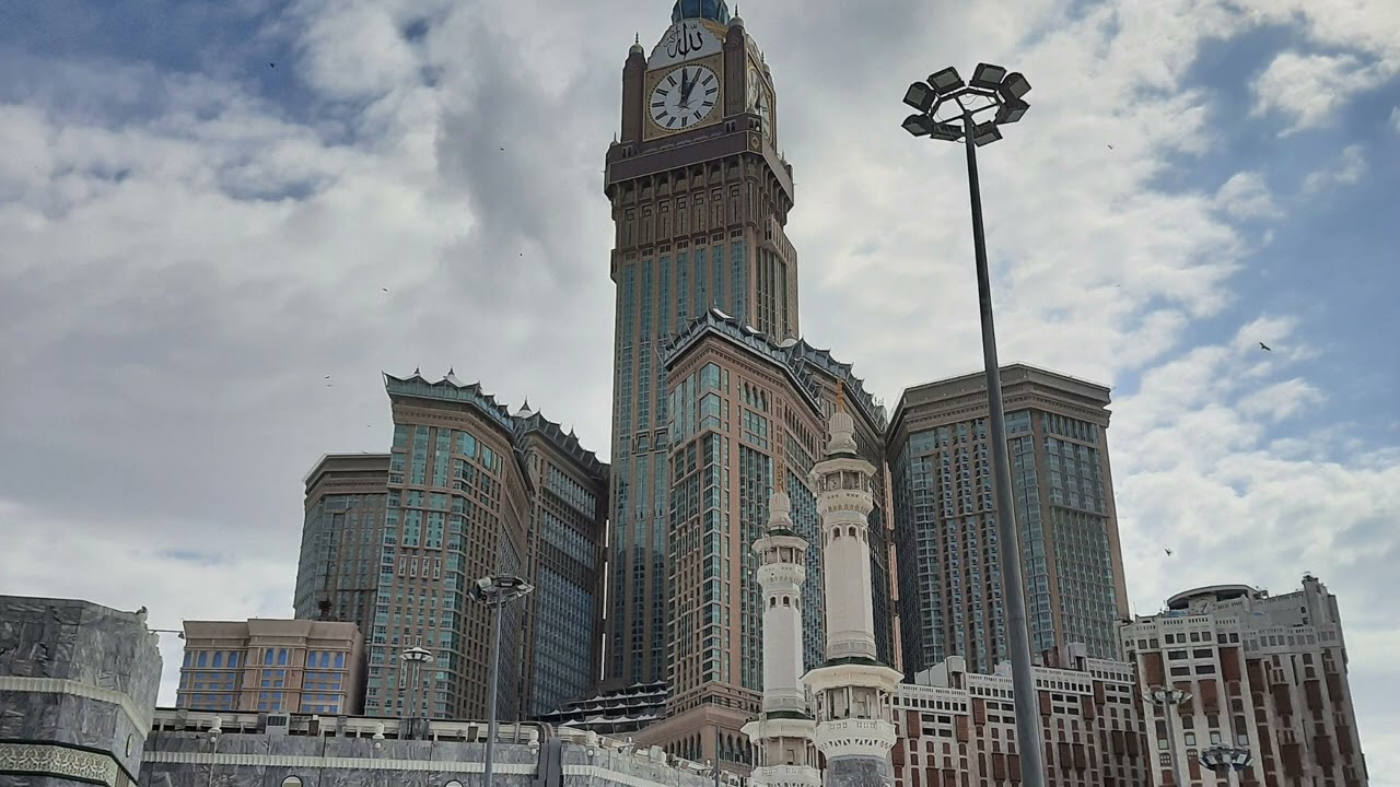 دعاء  بصوت مريح للقلب للمذيع القدير د محمد الصبيحي