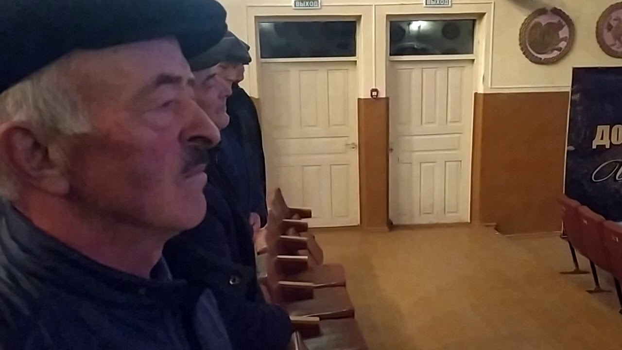 Супер исполнение гимна от хора