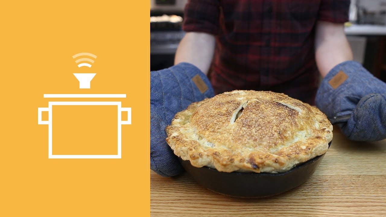Silently Cooking - Cast Iron Apple Pie