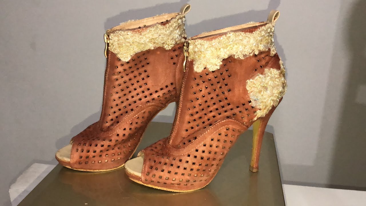 Cambiándole la carita a unos botines