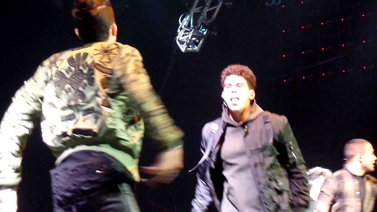 CNCO - Más Allá Luna Park 28/05/17 HD