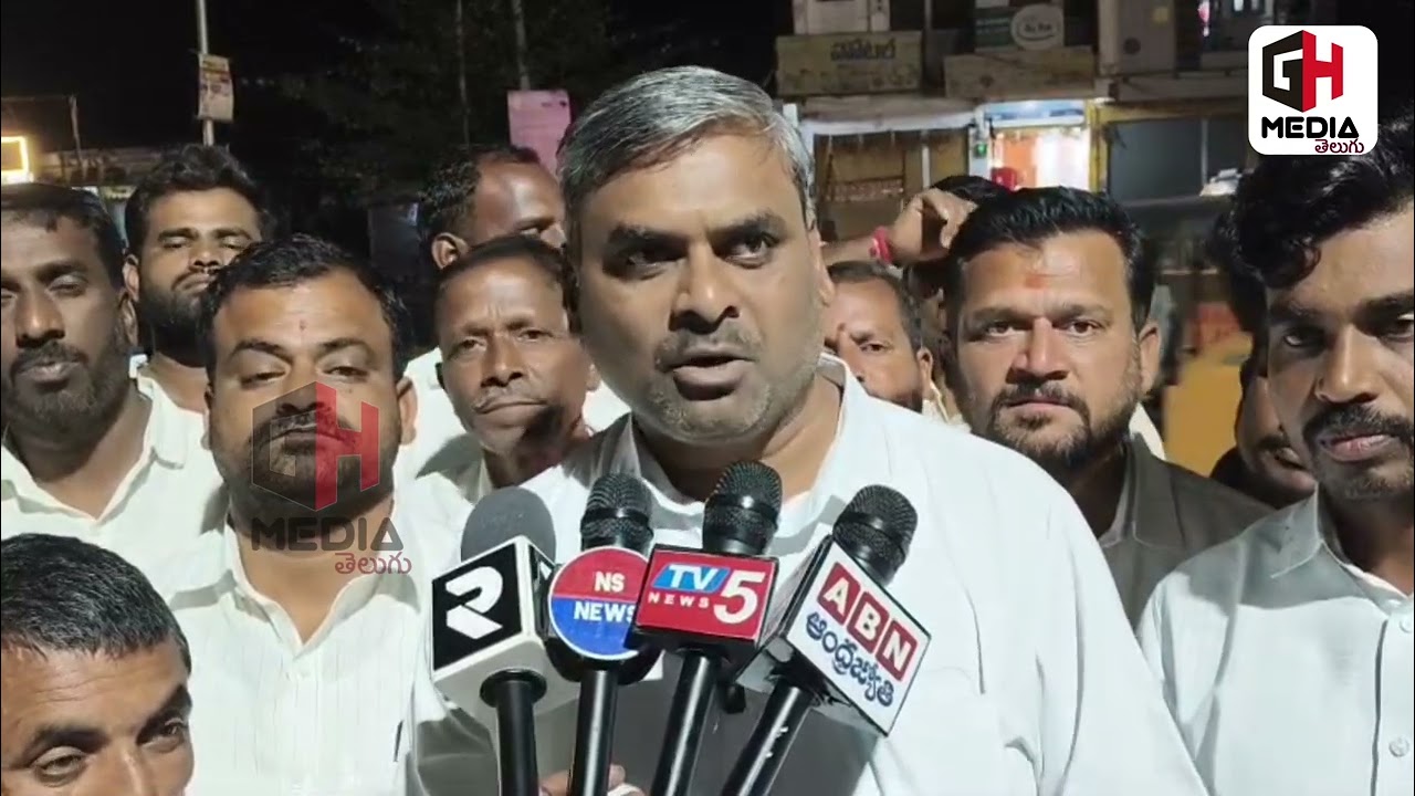కోస్గి మున్సిపల్  బరిలో ఉన్న బిఆర్ఎస్, బీజేపీ అభ్యర్థులు కాంగ్రేస్ పార్టీలో చేరిక కాసేపు హైడ్రామా  