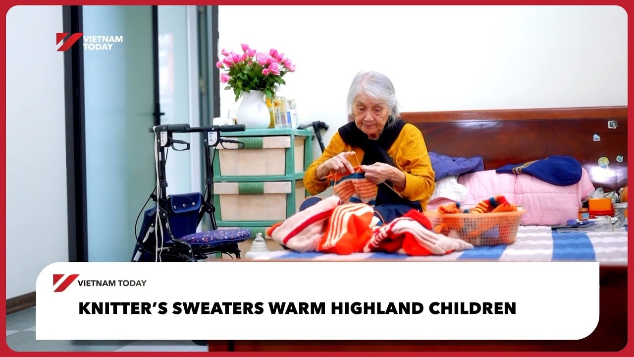 Теплые свитера от Knitter для детей горных районов | Vietnam Today