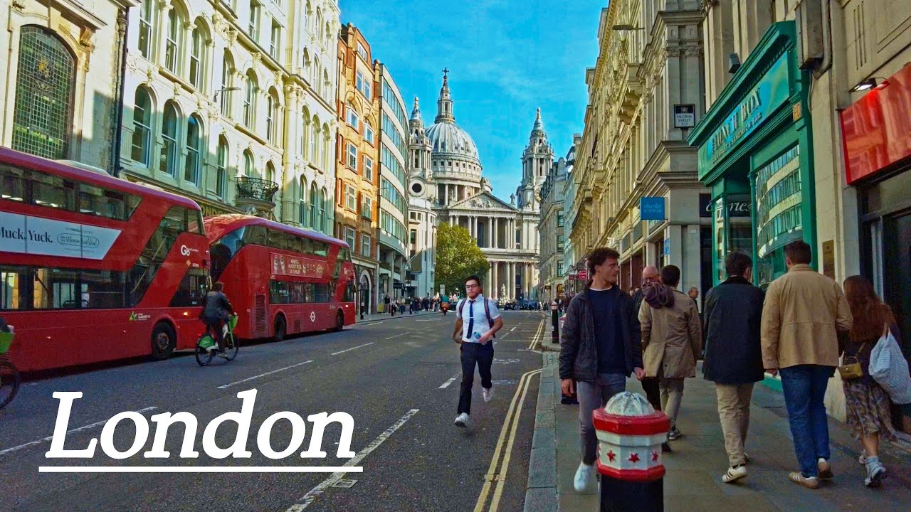 Farringdon London. 🍂Walking from St John's gate to Blackfriars Station, 4K