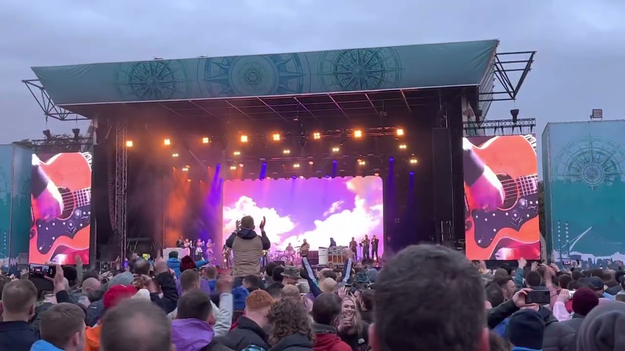 Noel Gallaghers High Flying Birds-Whatever-Live Dublin 2022