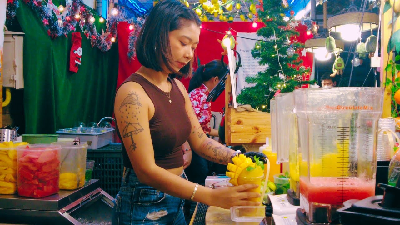 🇹🇭 Amazing Mango Smoothies Made by Cute Thai Short Hair Lady | Thailand Street Food