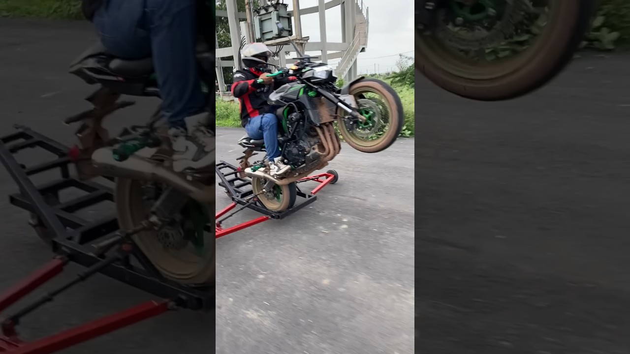 z900 wheelie machine