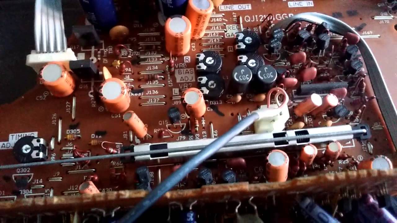 The Technics RS-B18 Cassette Deck