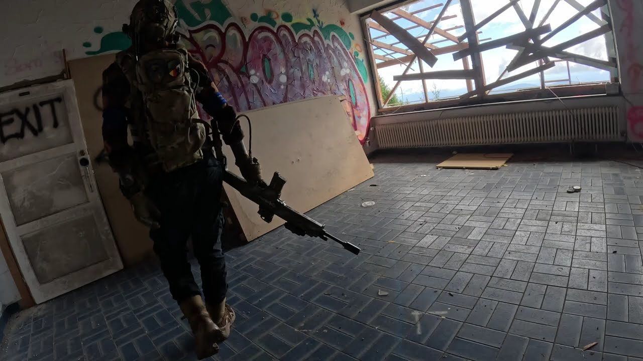 Airsoft Hotel Fast and  personal CQB Raw Footage. AAP-01 gameplay