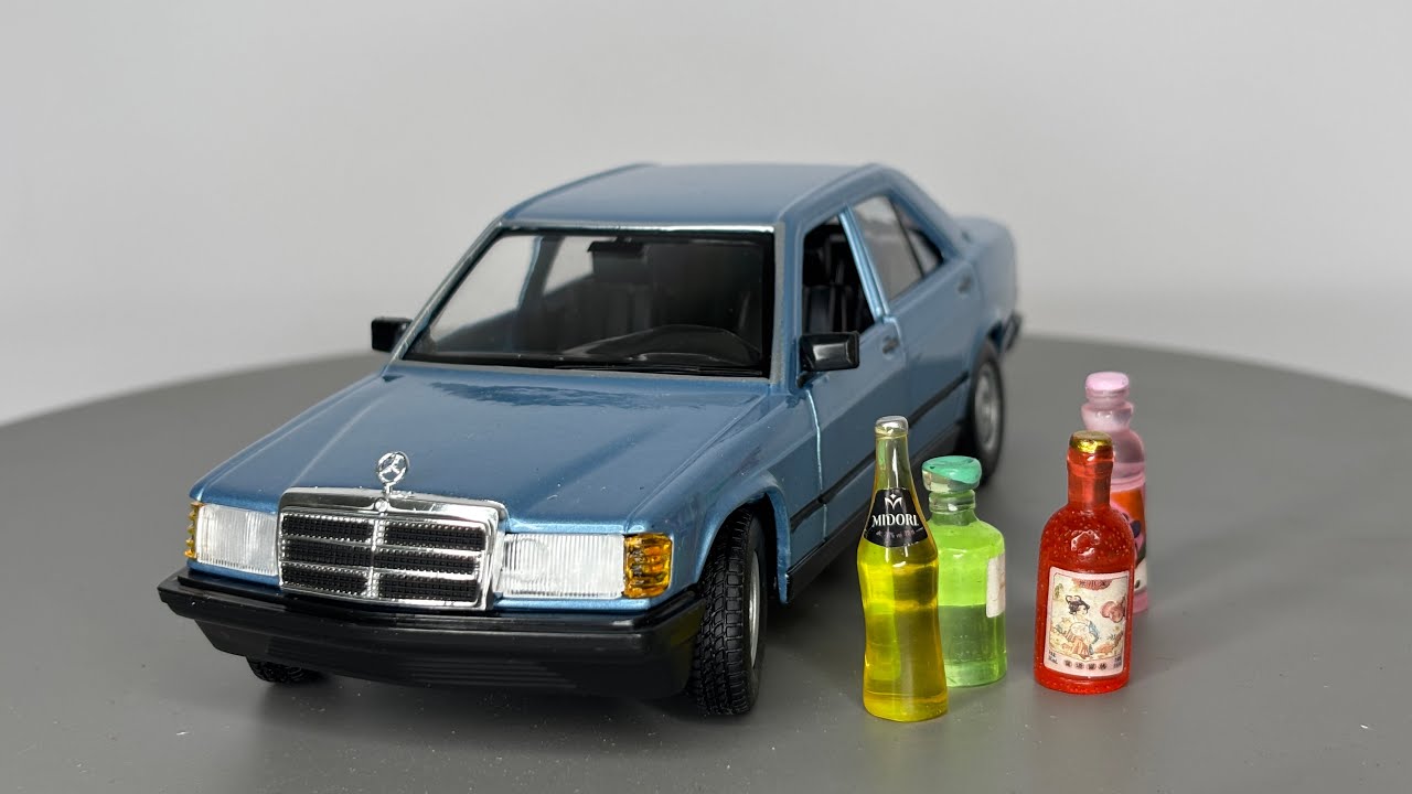 Burago Mercedes 190E 2.6 1/24 Unboxing - Diecast Model Review