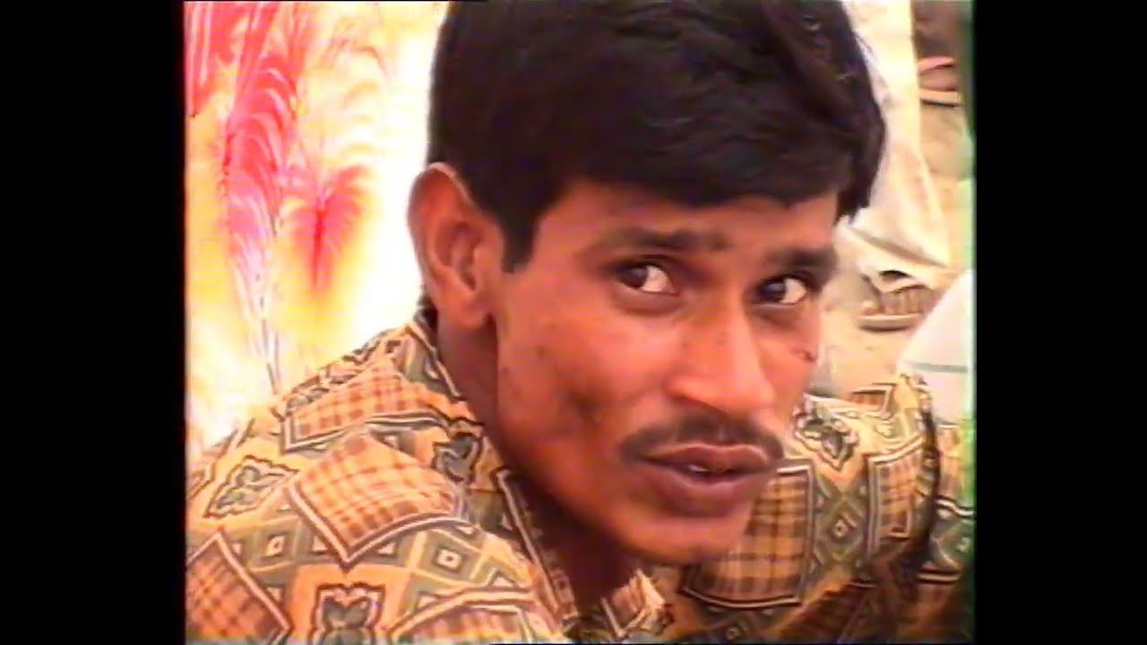 कोई इस कैमरा मैन को पकड़ो 😂 यह किसी को रोटी खाने नहीं दे रहा🤣😂 राजस्थान 1997 शादी पुरानीयादें