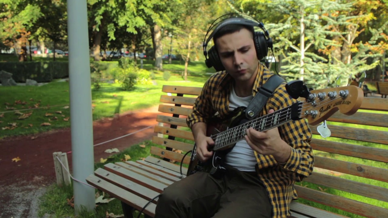 Vahagn Stepanyan /// Slap Bass Groove /// BassTheWorld.com