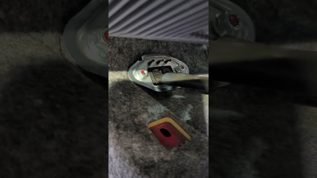 kia Rio gear cable replacement. just.... why?