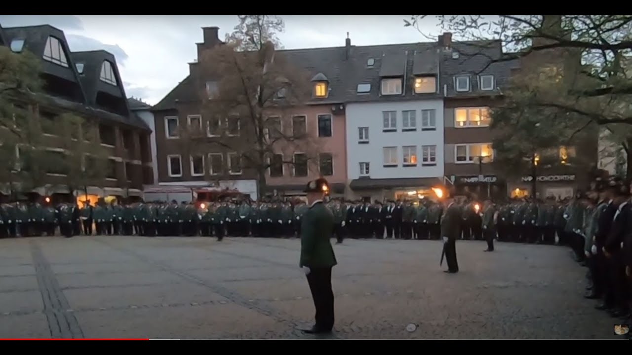 Schützenfest 2021:  Der grosse Zapfenstreich der Neusser Hubertusschützen am 31 Oktober