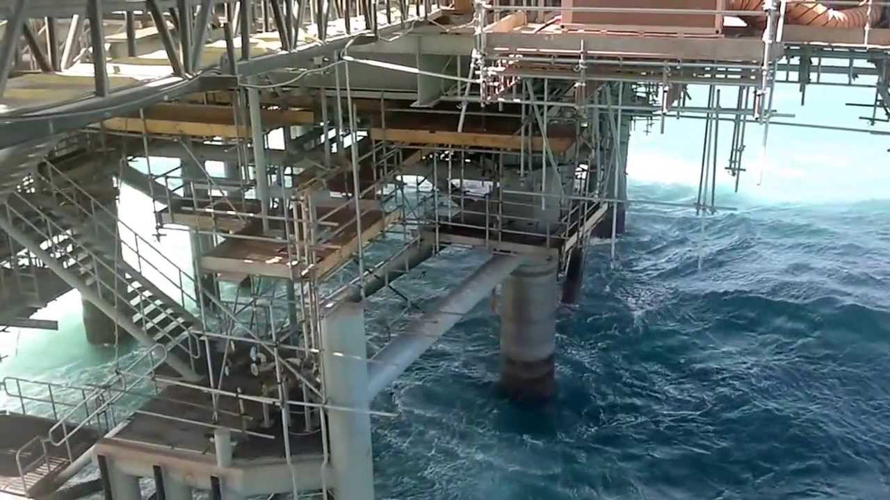 Rough sea at saudi offshore