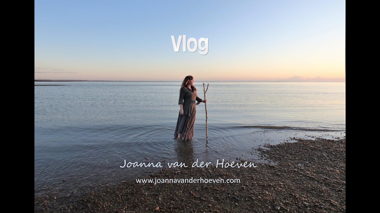 Vlog 1: A look inside Joanna van der Hoeven's home