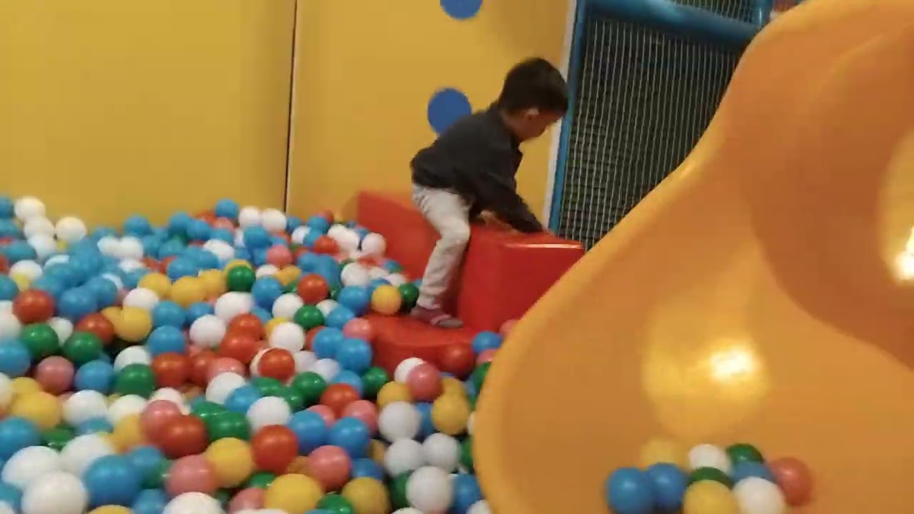 PLAY TOON INDOOR PLAYGROUND @ SASKATOON # Saskatchewan, Canada