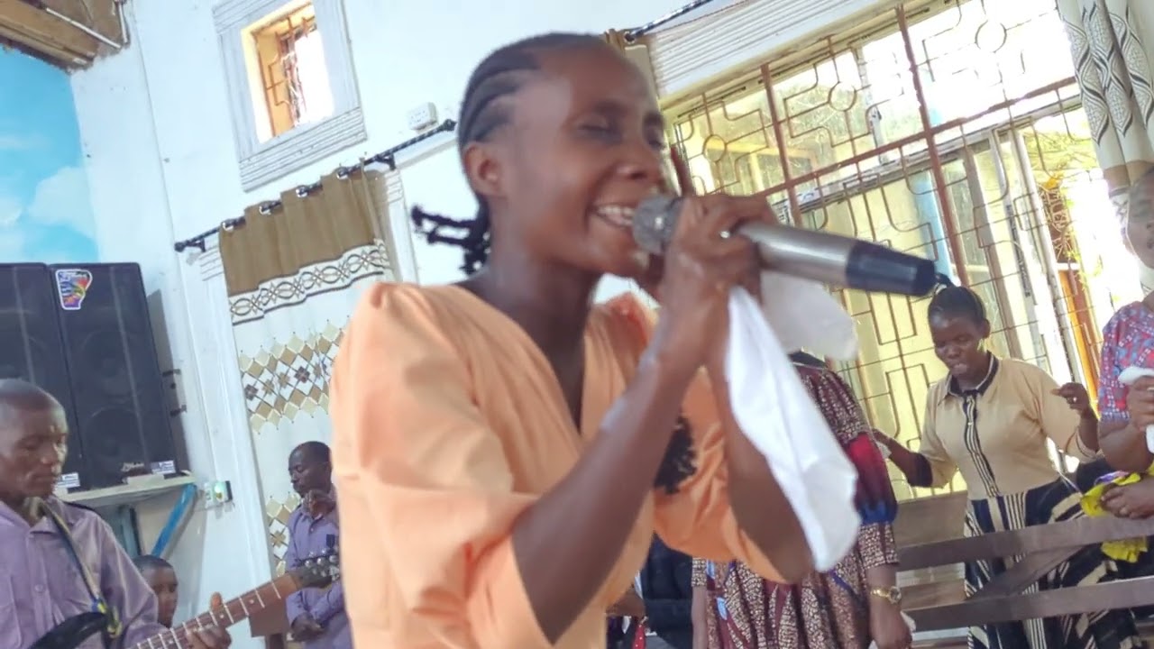 PRAISE TEAM WAKIMSIFU MUNGU