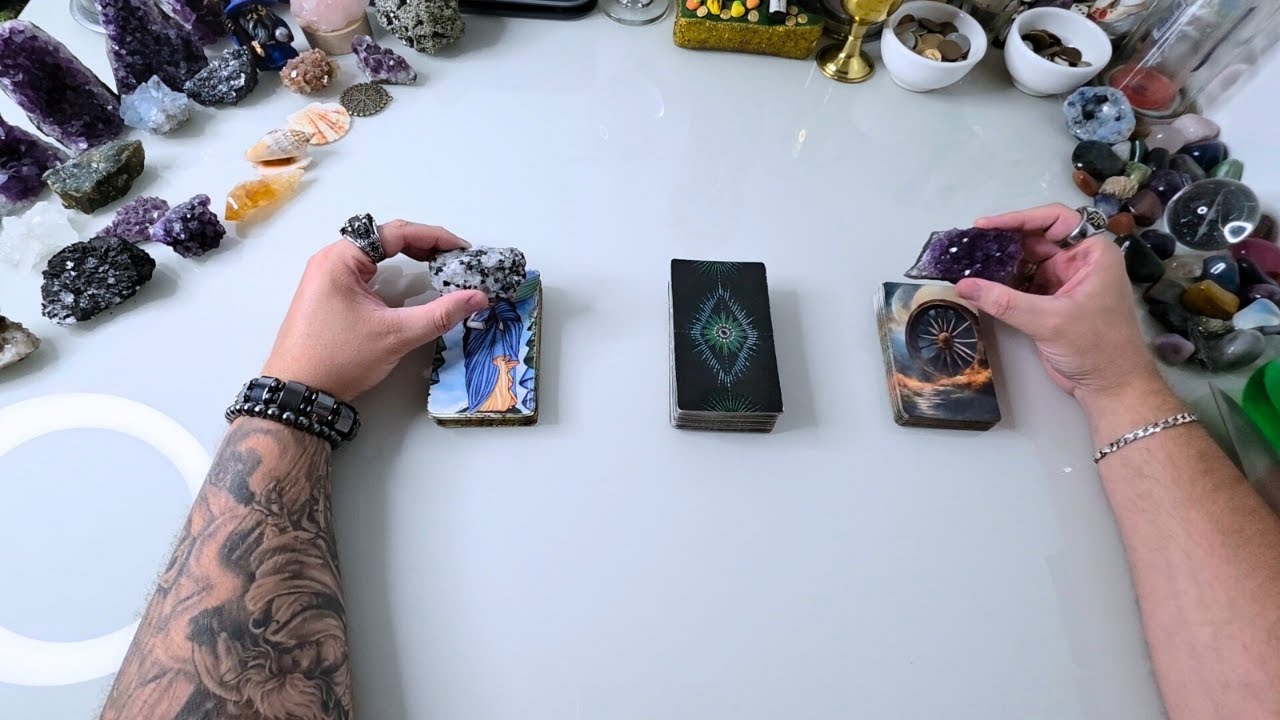 Ele(a) FICA OU SAI DA MINHA VIDA TAROT? Vamos Voltar a Ficar Juntos? ✨COM OPÇÕES DE ESCOLHA✨