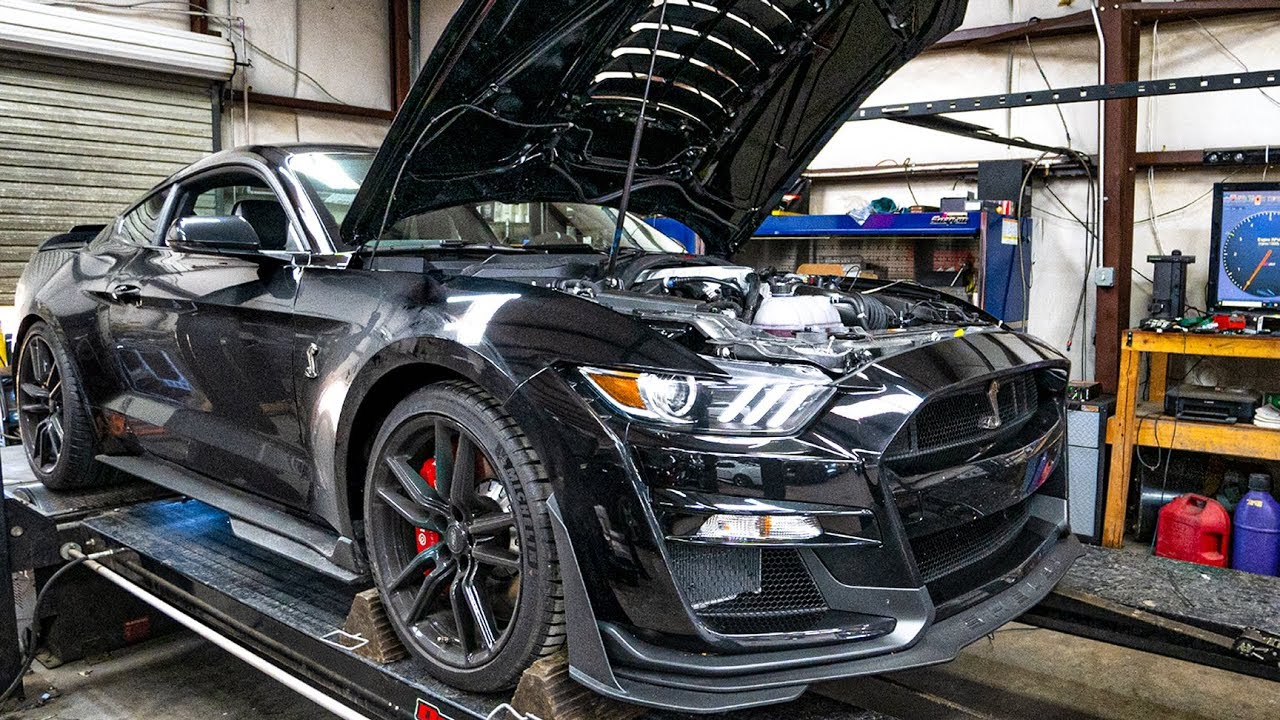 FIRST 2020 SHELBY GT500 TO HIT THE DYNO! *INSANE POWER RESULTS*